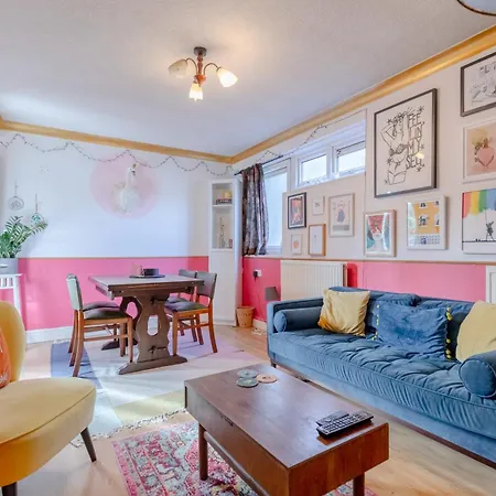 Vibrant 1Bd Flat - 8 Mins To Dalston Hackney! Apartamento